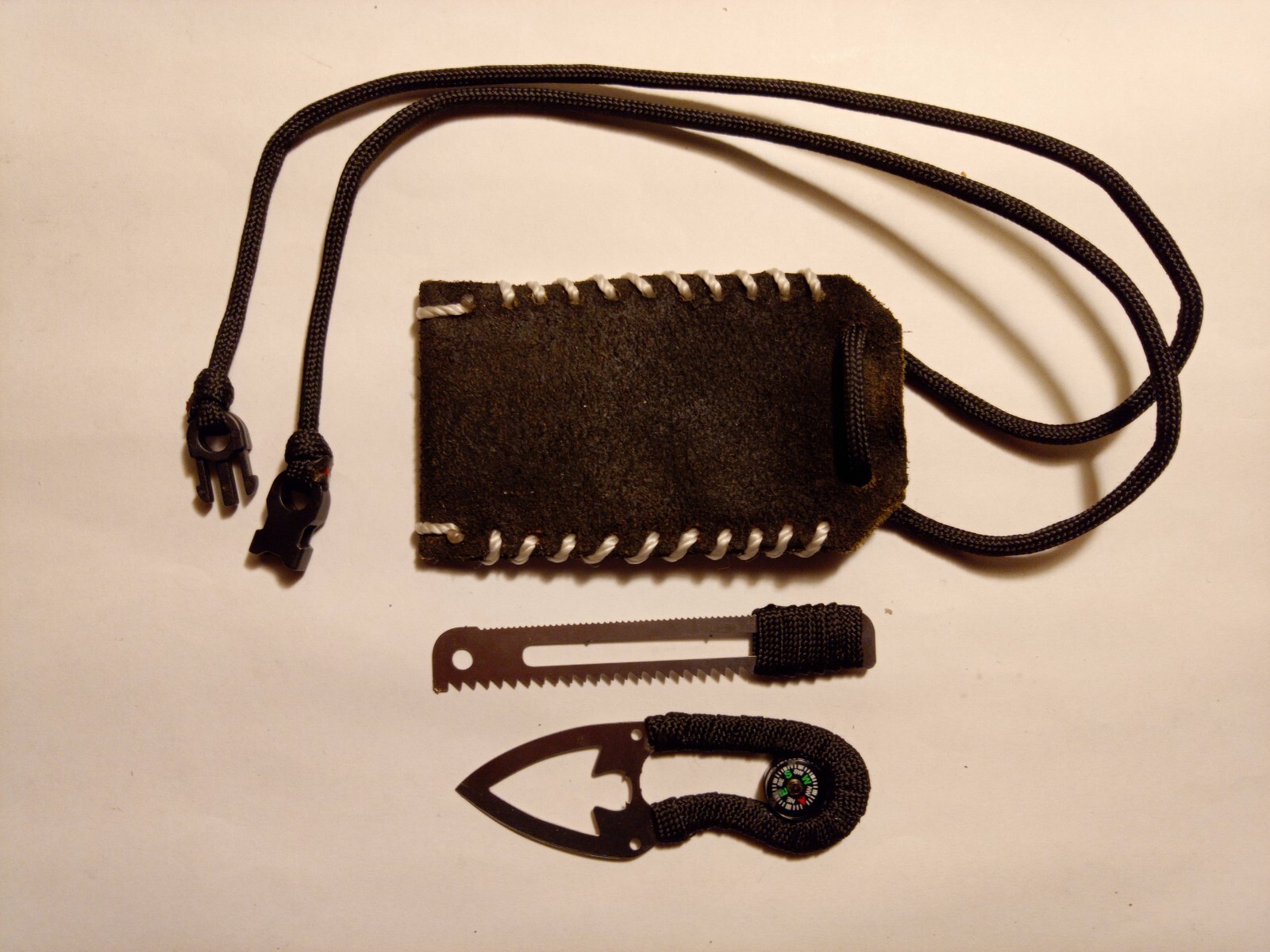 EDC Tools Minimalist Scavenger Necklace Pouch Mini Knife, Saw And Compass