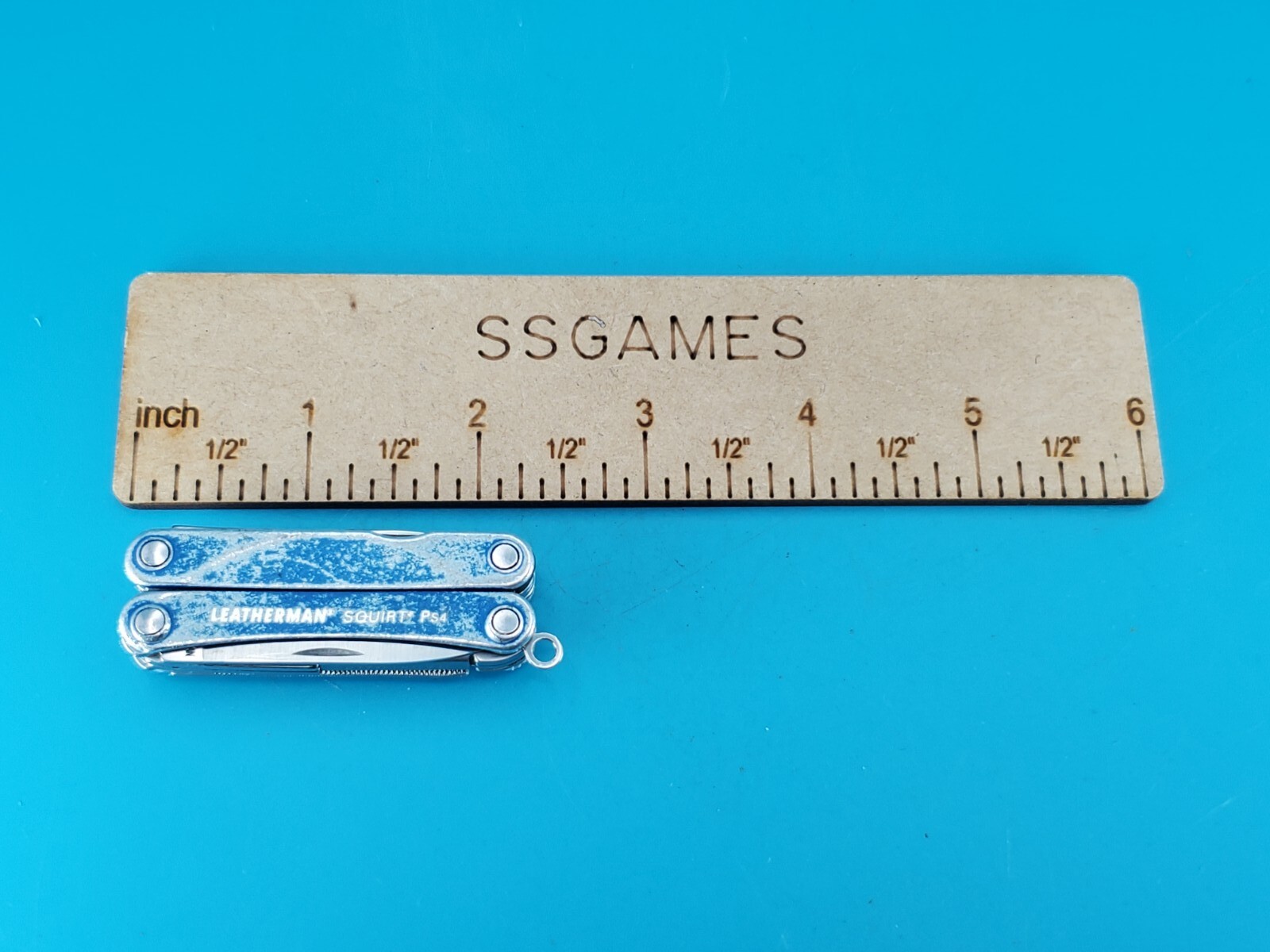 Leatherman SQUIRT PS4 Multi-Tool With Pliers Scissors Knife BLUE!