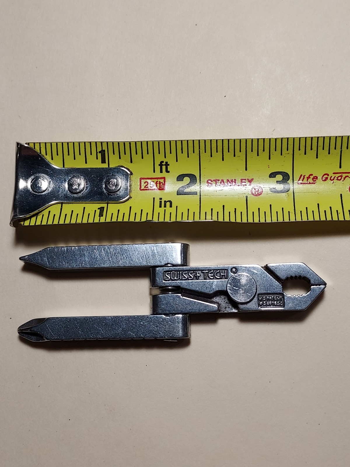 Swiss+Tech Micro Multi Tool – pliers, screwdrivers