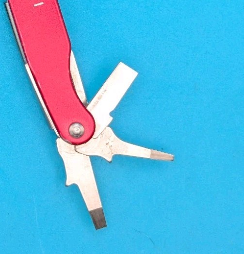 Leatherman Juice C2 Red Multi Tool! RETIRED!