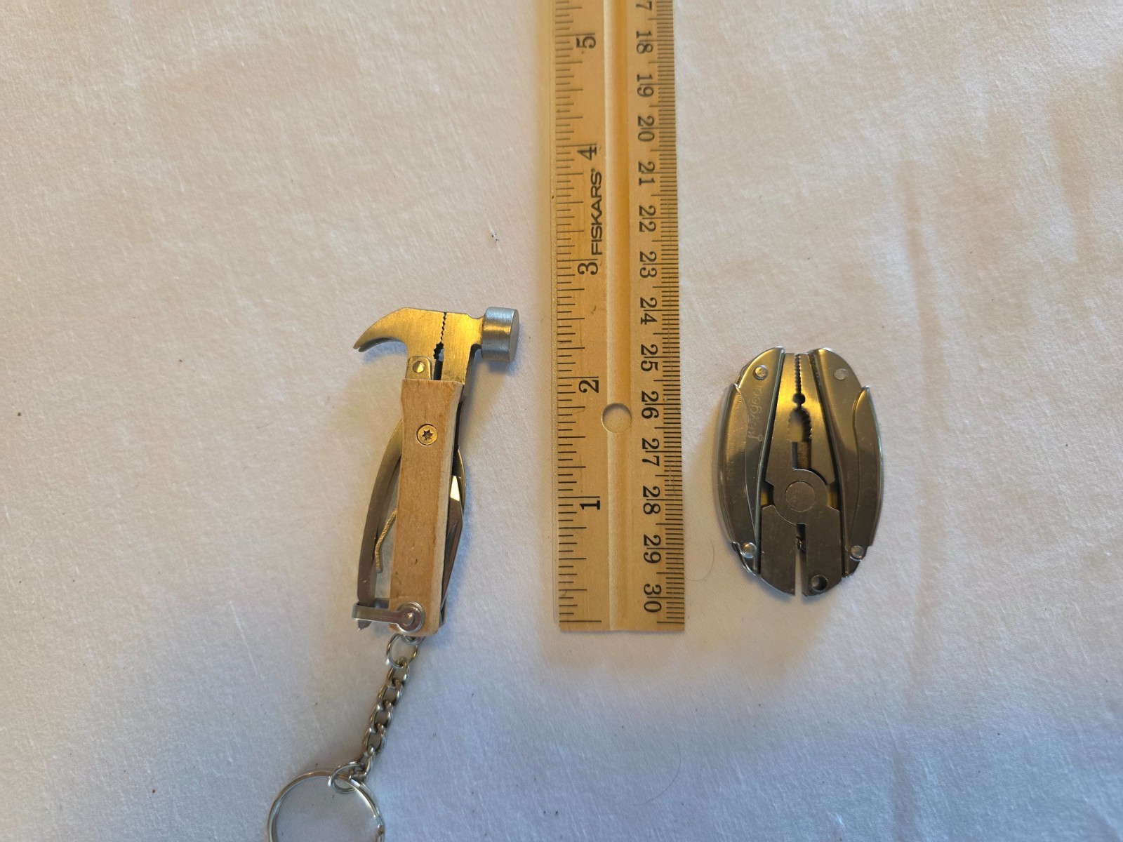 MT2601-011 – Unique Multi-Tool + Case Free Shipping Used