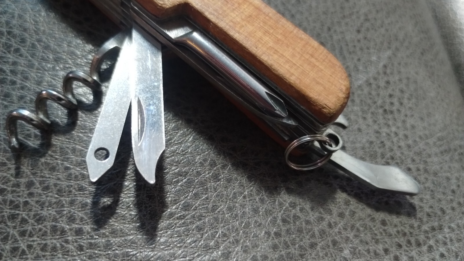 Wooden Mutli-Tool – Connecticut – Personalized with Name Jay