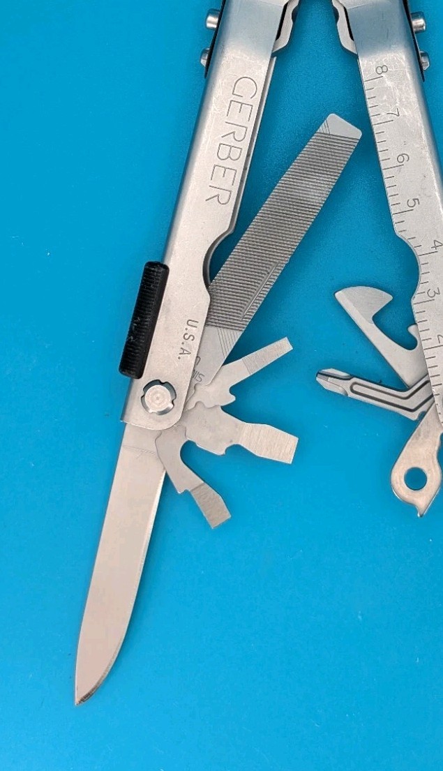 Gerber MP600 Silver Multi-Tool Needle Nose Pliers! NICE!