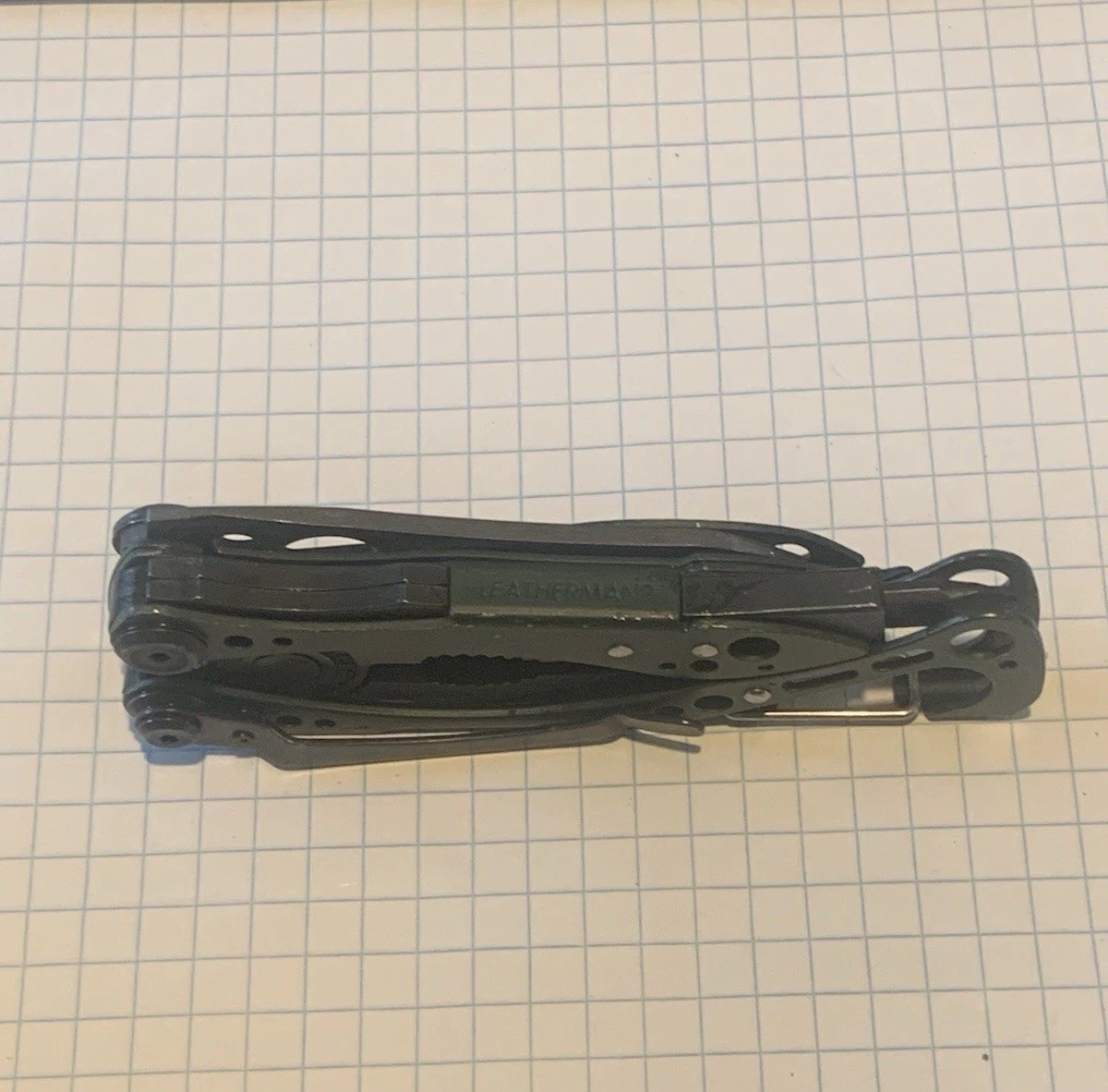 Leatherman Skeletool CX Multi Tool Plain Edge 154CM Blade Green Clean
