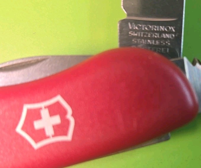 Victorinox Equestrian 111mm Swiss Army Knife – Red Horse Head Logo – Hoof Pick