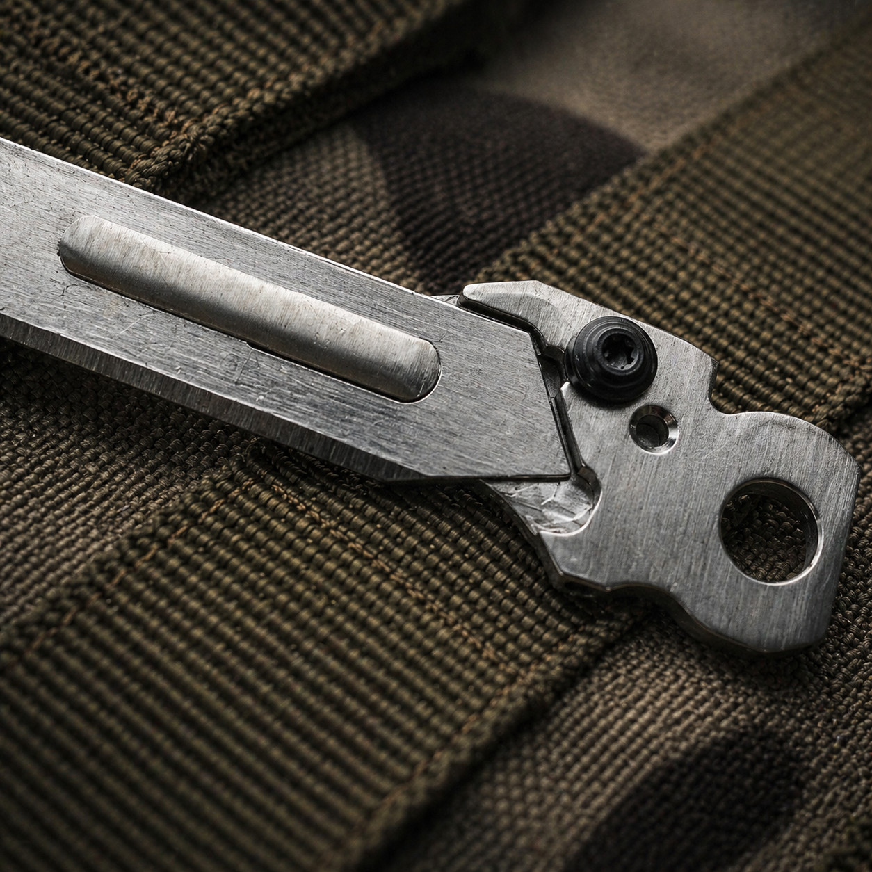 Scalpel Blade Holder Adapter for Leatherman WAVE ALPHA/CHARGE TTI/WAV Compatible
