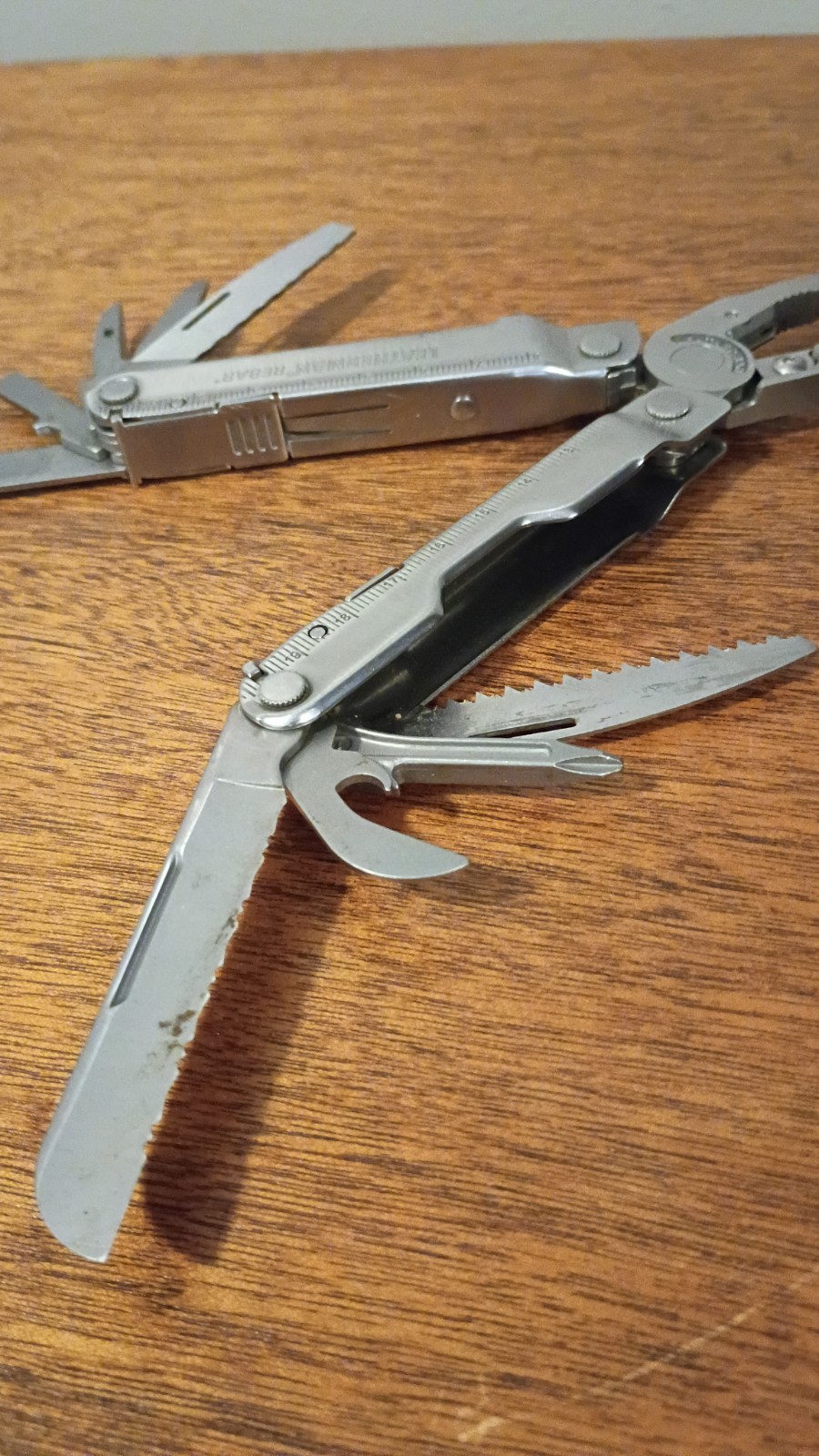 Leatherman Rebar Multi-Tool with Leather Sheath!!! Stainless! steel color