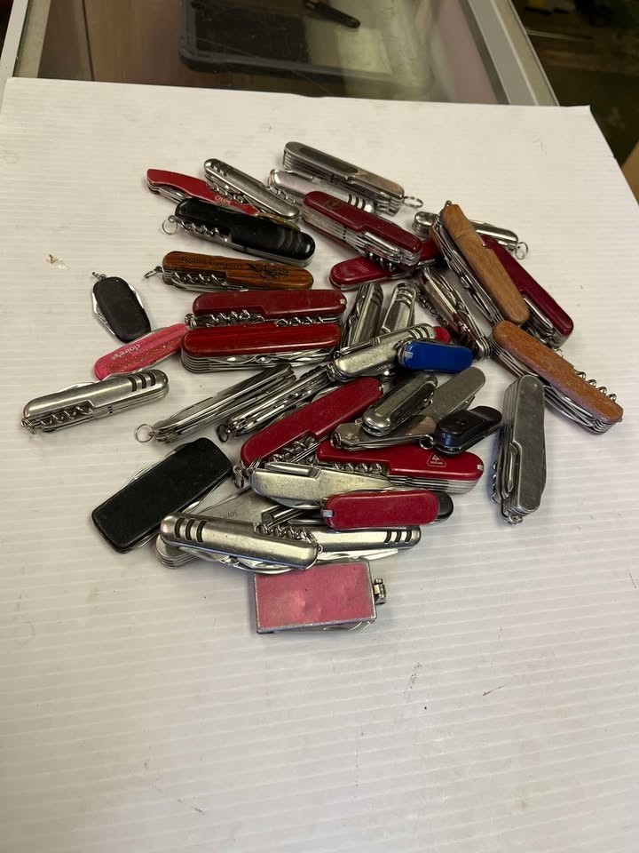 Lot of 40 Multitools – Assorted Sizes – Bulk Sale – $100 – Stored Condition