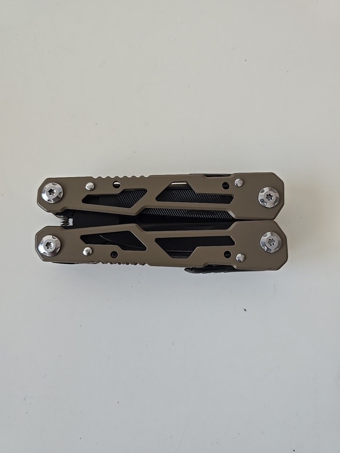 Multi Tool Plier Set With Screwdriver Bits