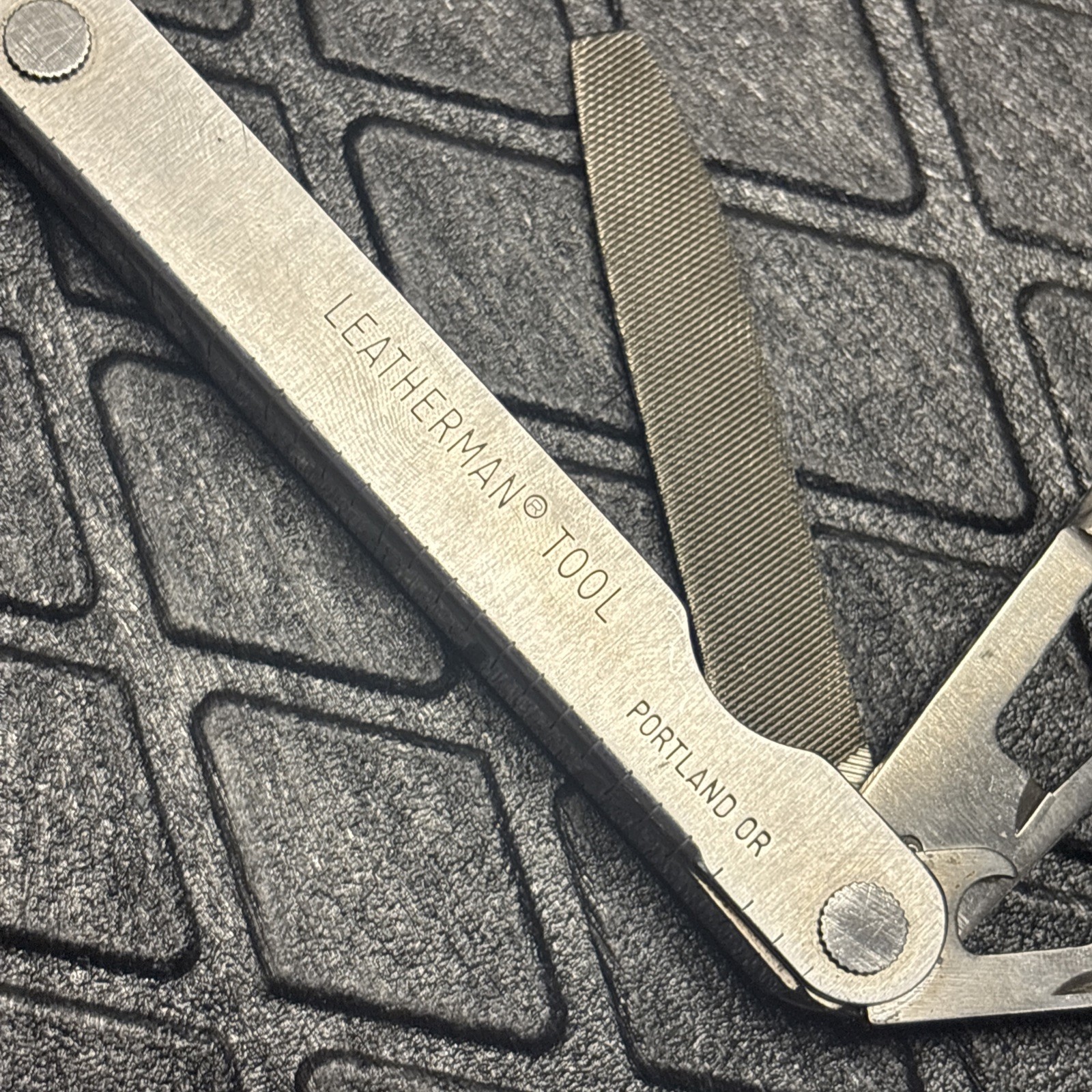 Vintage Original Leatherman Pocket Survival Tool 2 PST II Stamped 0496 / 0896