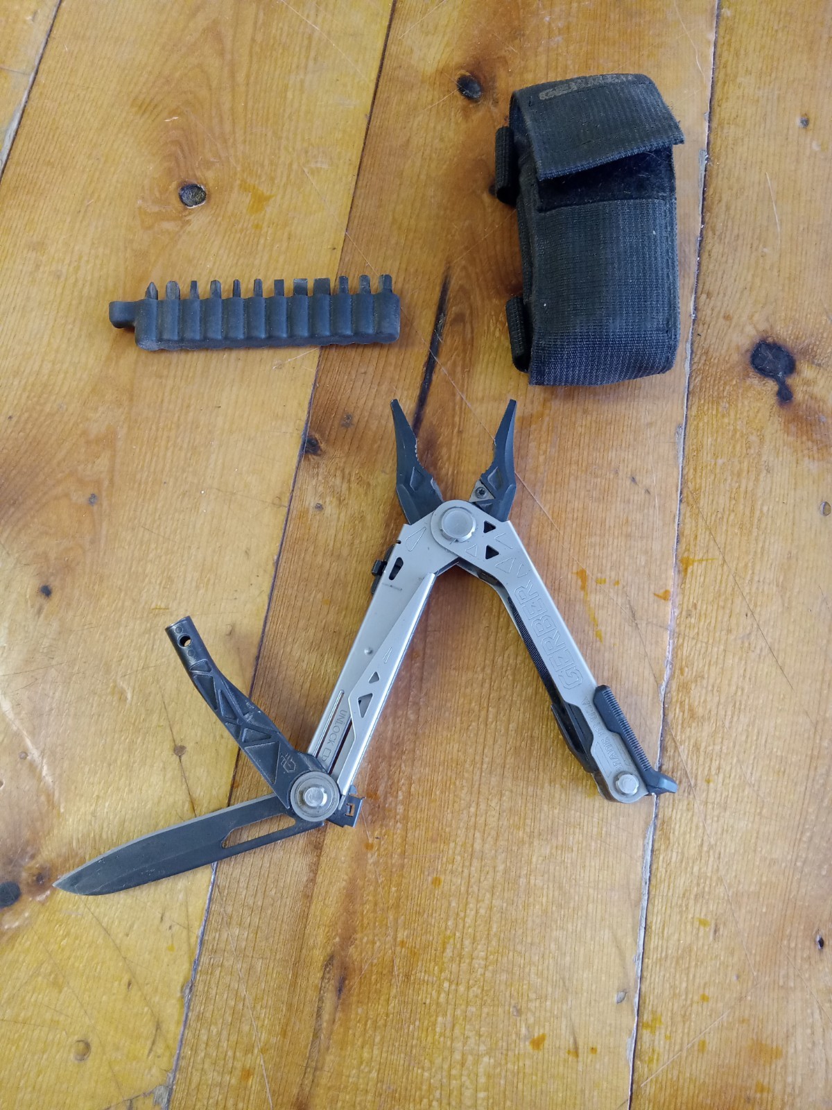 Gerber USA 0871216A Sliding Jaw Folding Multi Tool
