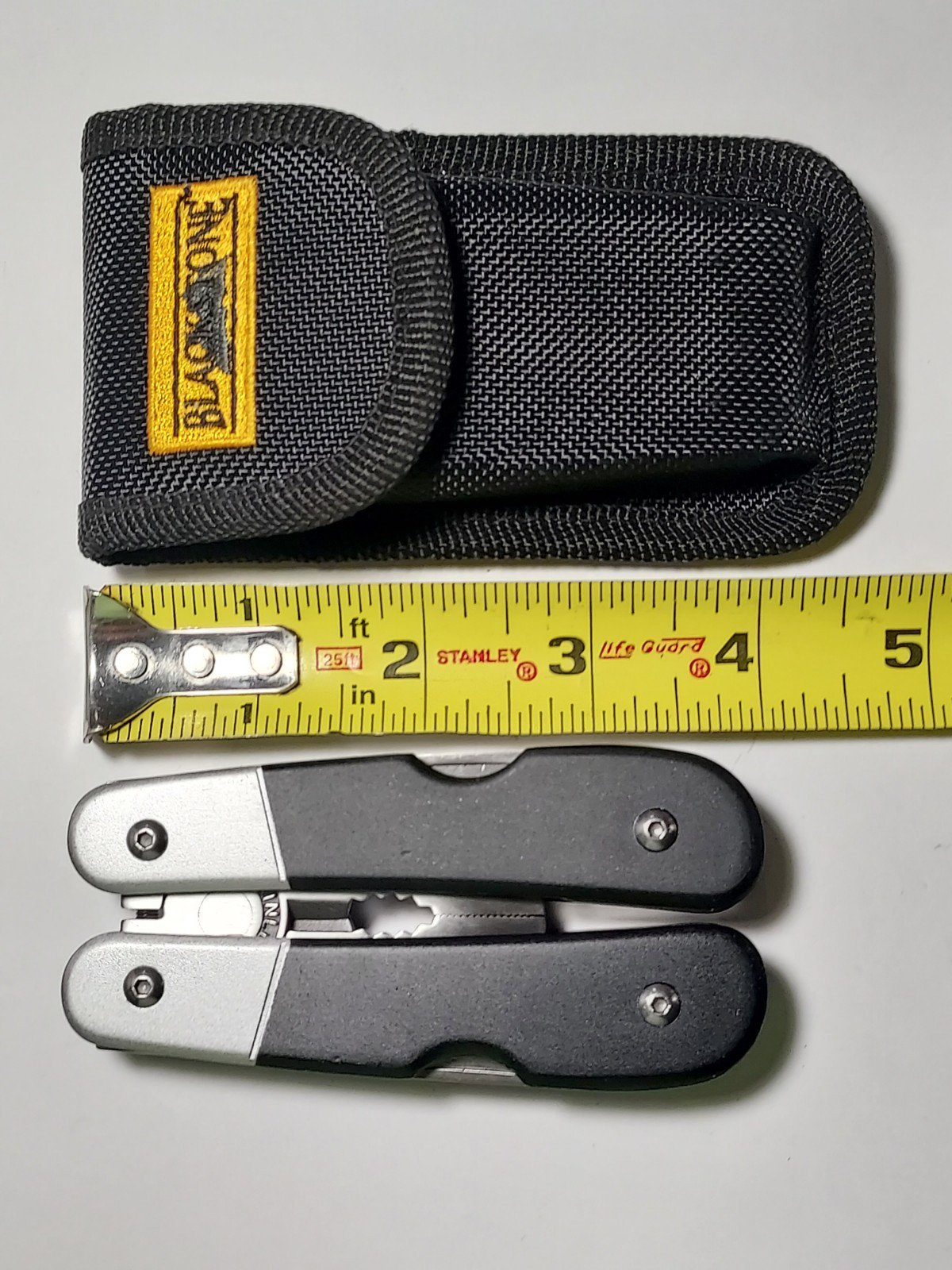Blackstone Multi Tool with Nylon Pouch – Pliers, Knife, Screwdrivers