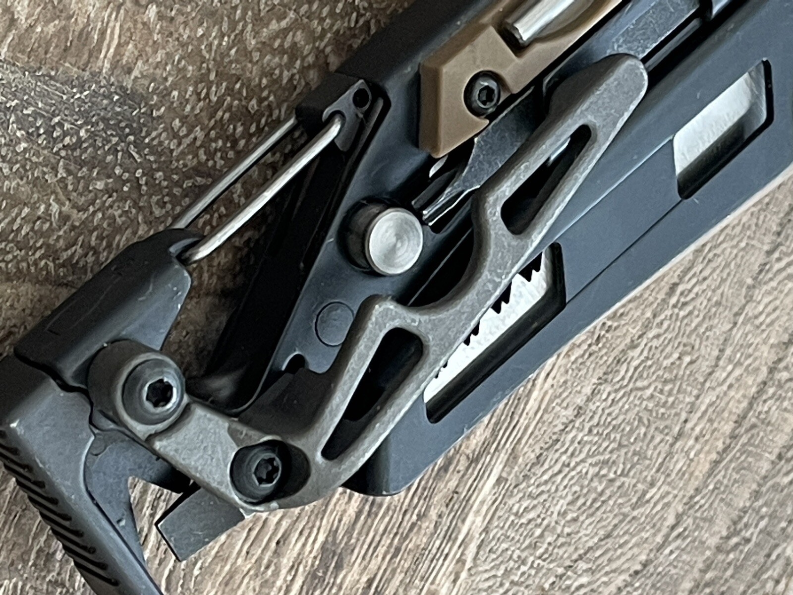 Leatherman MUT w/Titanium Clip multi tool, dark brown molle sheath. Vintage 2013