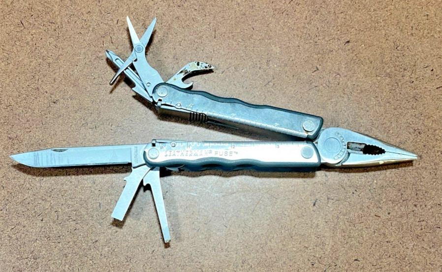 Leatherman Fuse Multi Tool Stainless, USA w/ Plier and Scissors