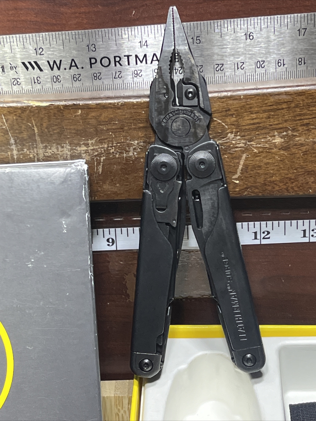 LEATHERMAN, Surge, 21-in-1 Heavy-Duty Multi-tool for Work, Home,Black NIOB