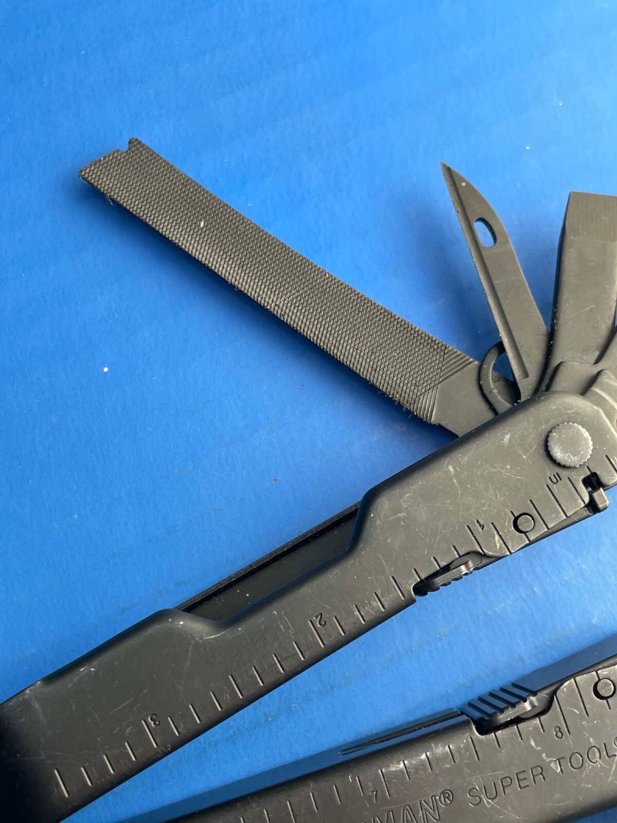 Leatherman Super Tool 300 Multi-Tool multi tool Black Oxide