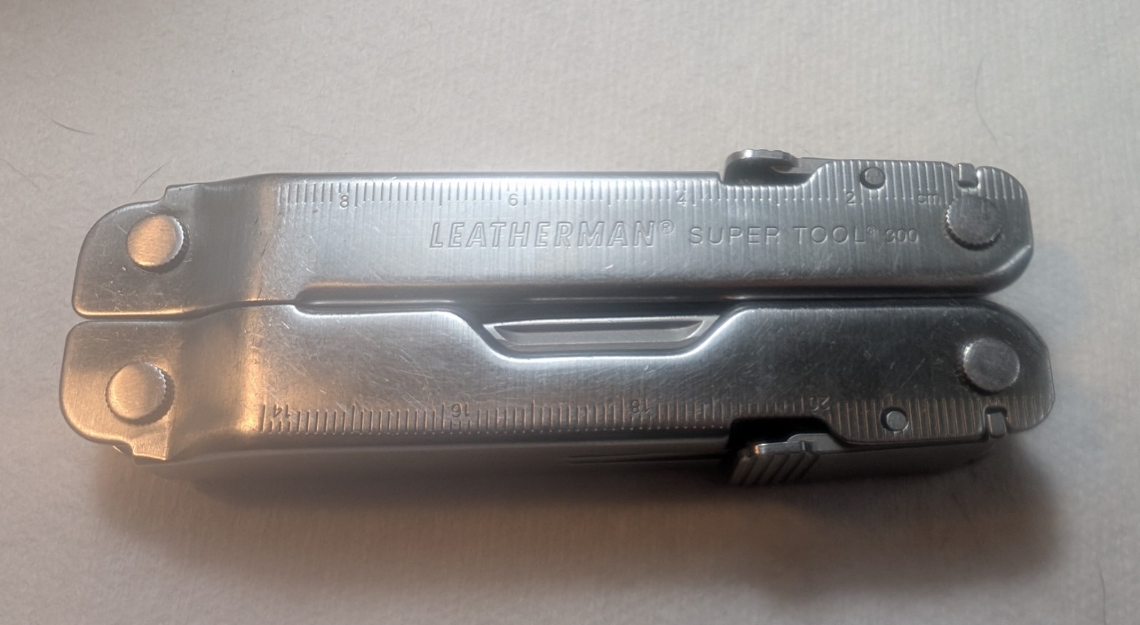 Leatherman Super Tool 300 Multi-Tools –
