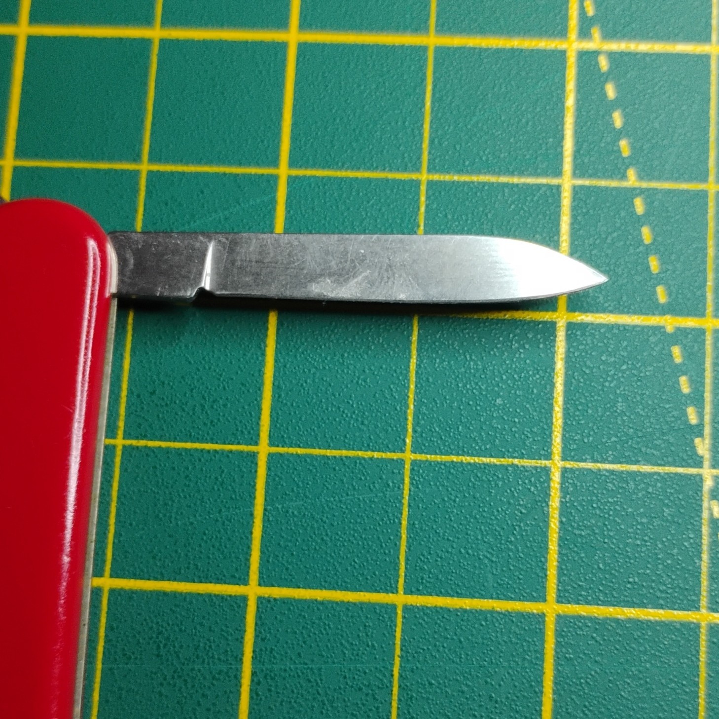 Snap-on Victorinox Pocketknife 2 Tools Knife Nail File SS 1.5in Red Lanyard