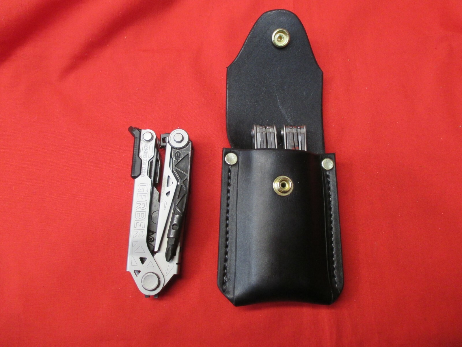 Leather Sheath for Gerber Center Drive or Schrade Tough Multi Tool. R or L Hand