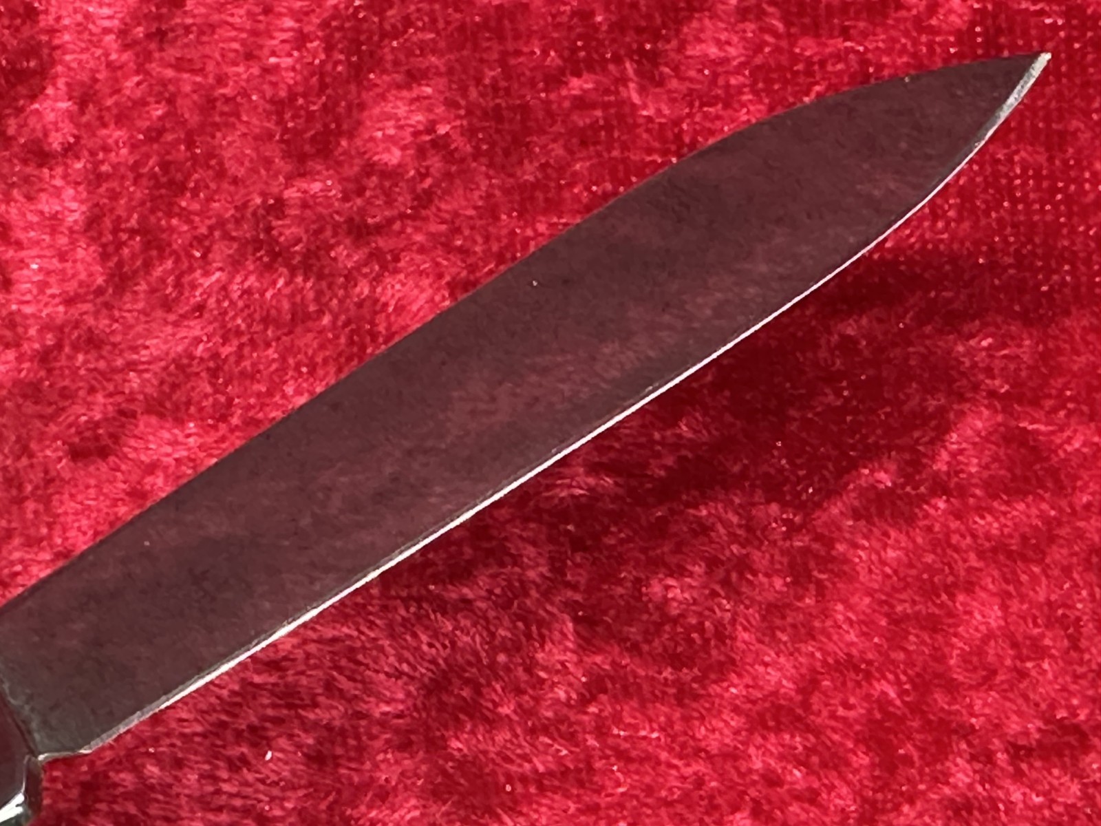 Victorinox SwissChamp Black Swiss Army Knife 91mm 22 Tool 8 Layer (685)