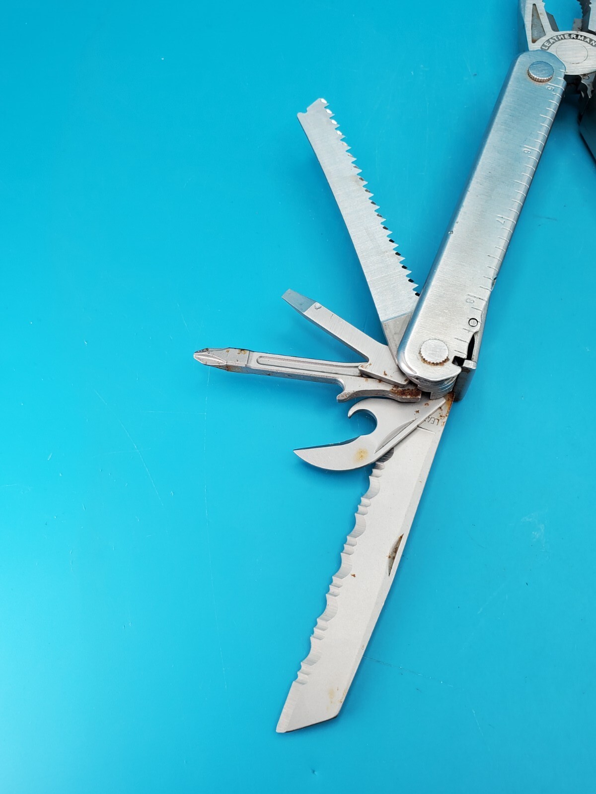 Leatherman Core Multi-Tool! *SOME RUST ON ITEM* USED/WORKING
