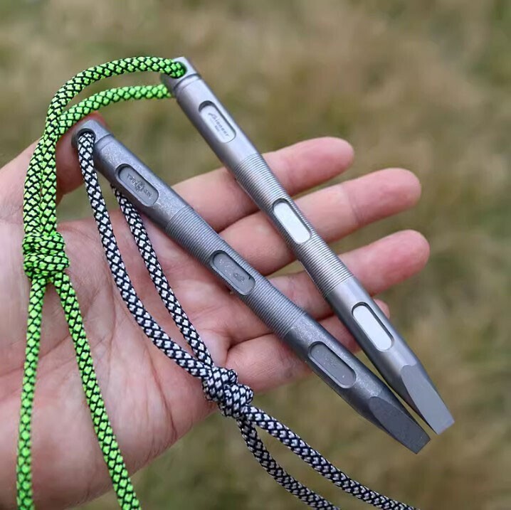 Hot EDC Solid Titanium Alloy Keychain Pry Bar Pendant Crowbar Outdoor Multi Tool