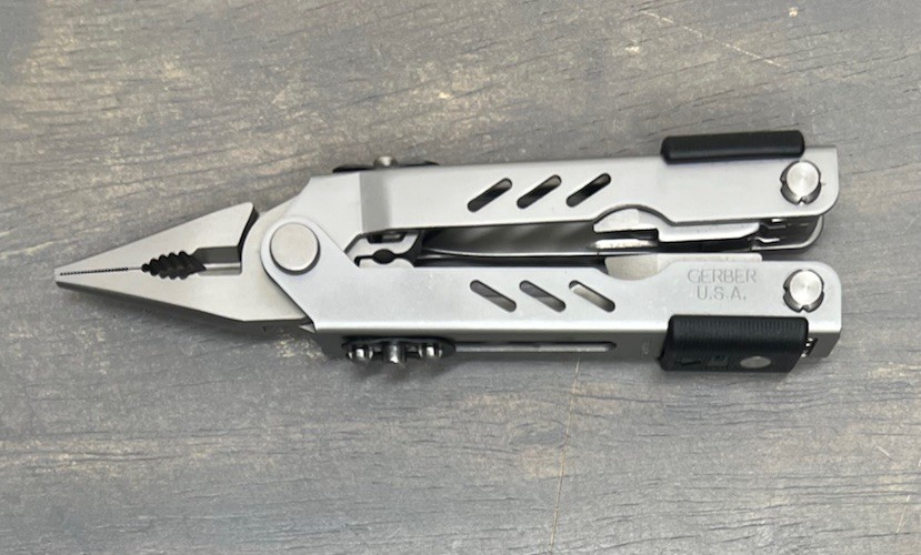 Gerber Multi Tool Leather Sheath Knife Fiskars Scissors Fishing Camping