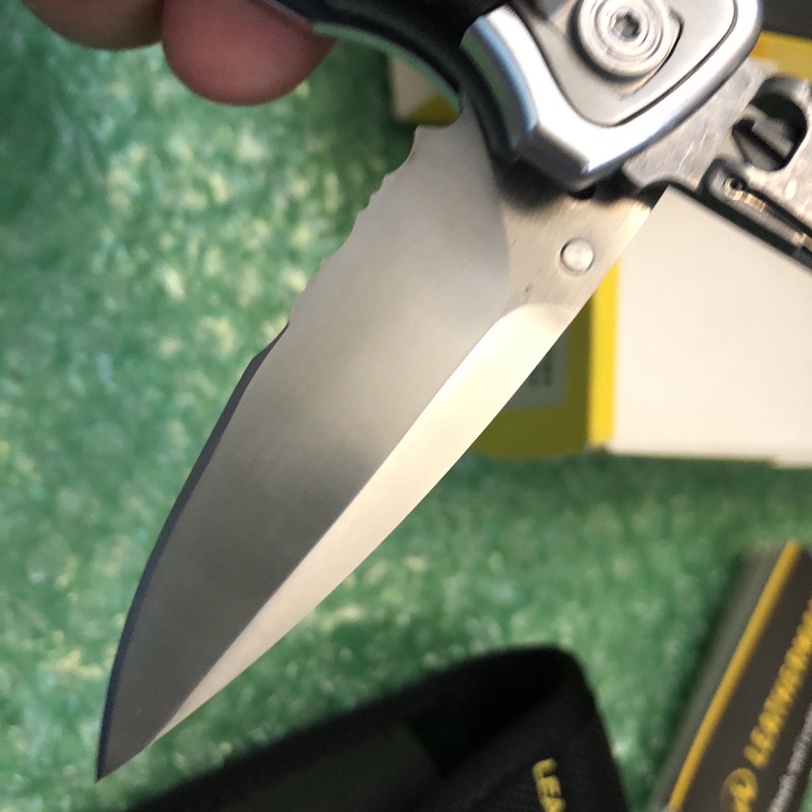 Leatherman E307x knife w/Serrated Blade (Similar to e306x e304x Expanse Series)