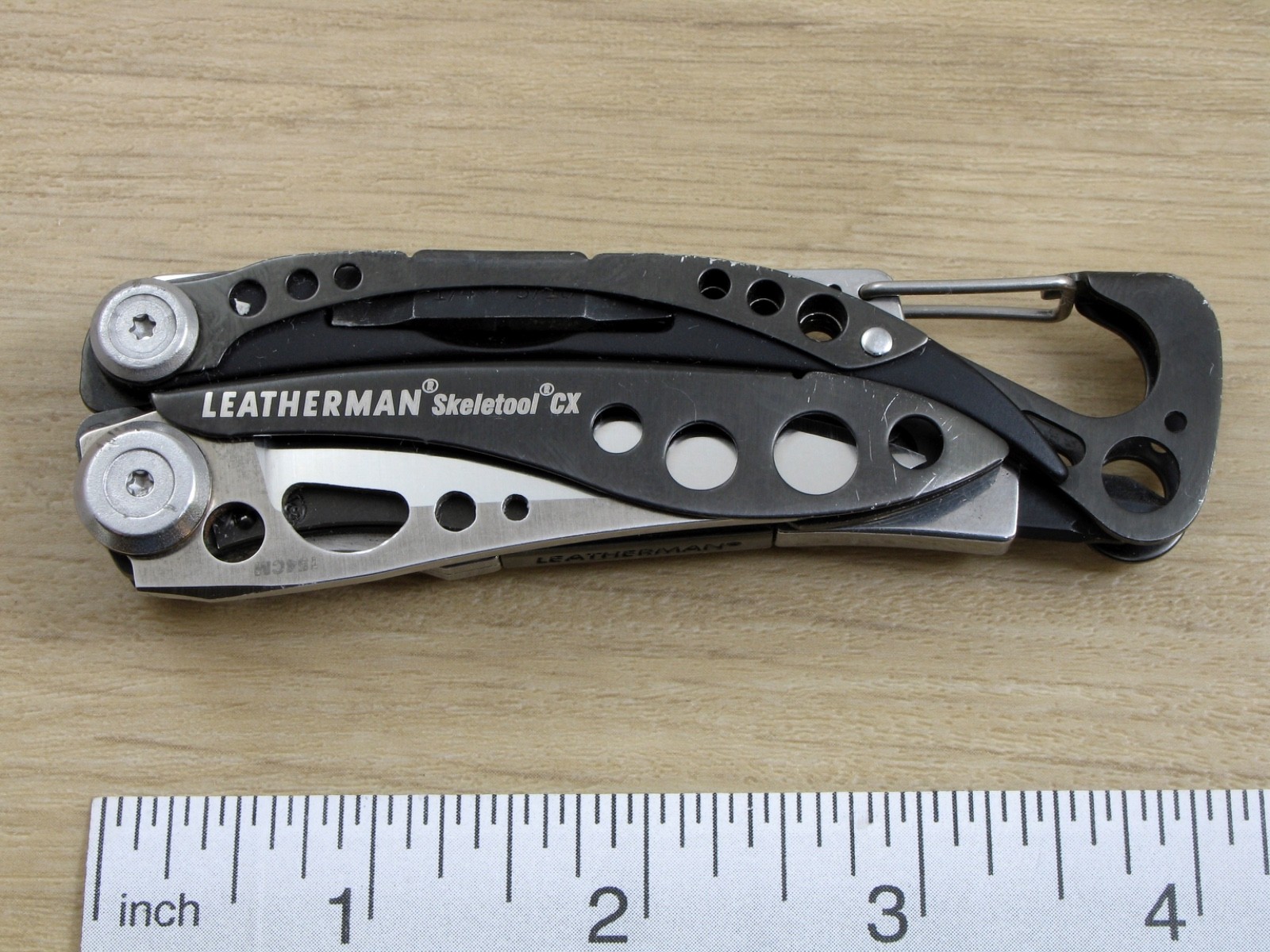 Leatherman Skeletool CX Multi-Tool 154CM Plain Edge Knife, Black, USA – VG