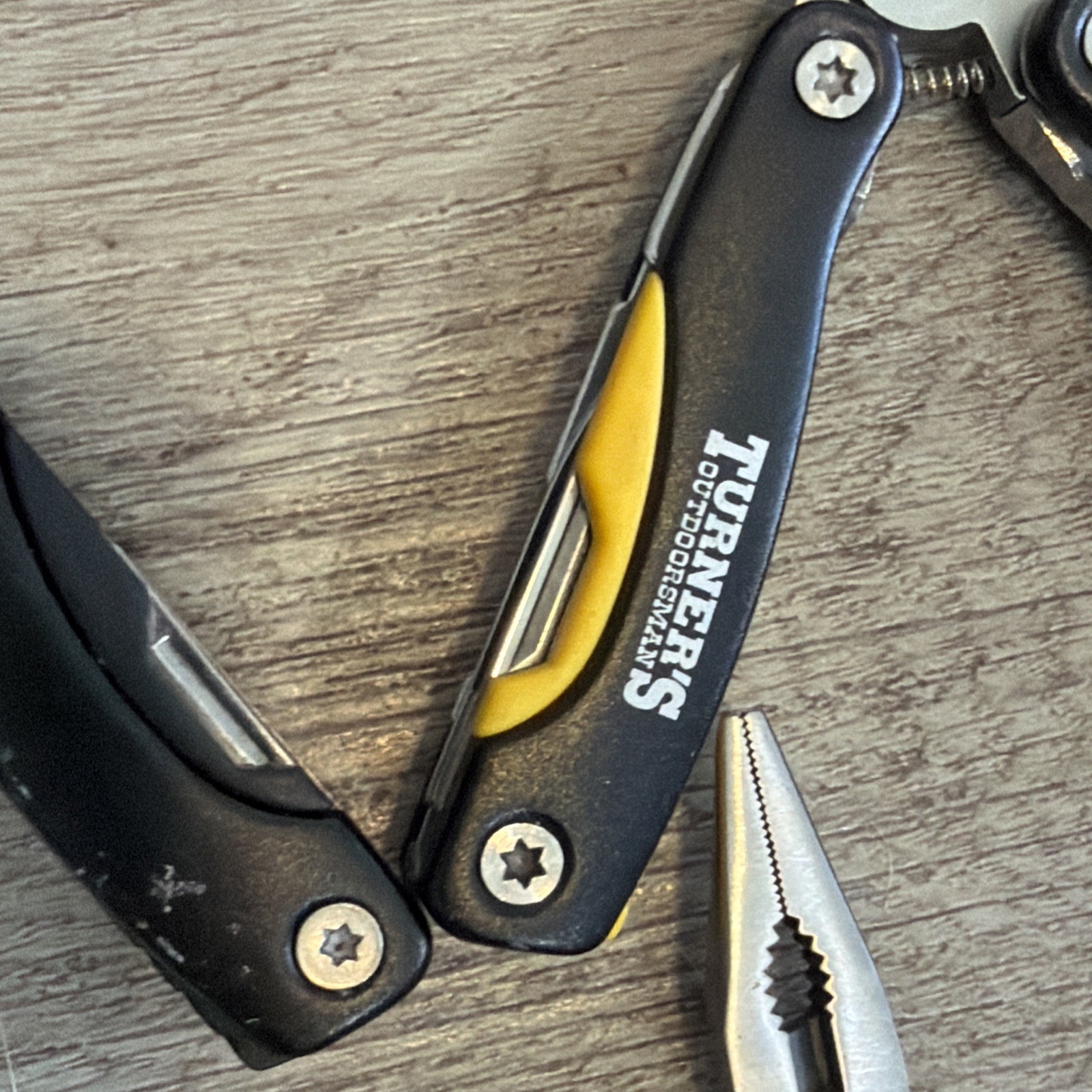 Lot Of 40 Multi Tools Pocket Knives Pliers Knife Tool Clean Outdoors Hunting