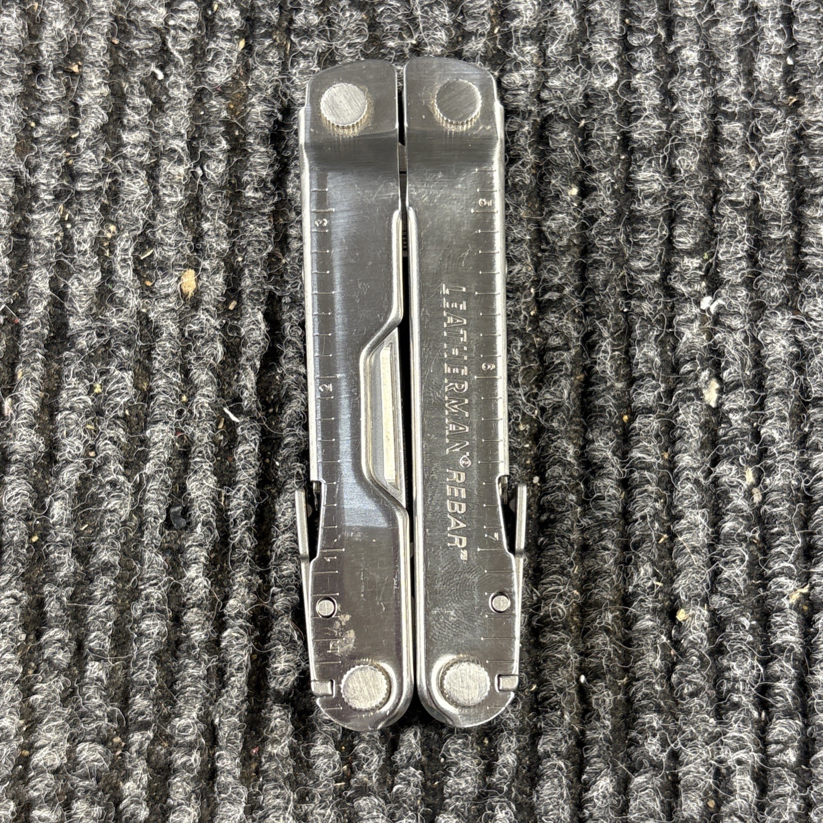 Leatherman REBAR Multi-Tool (083)