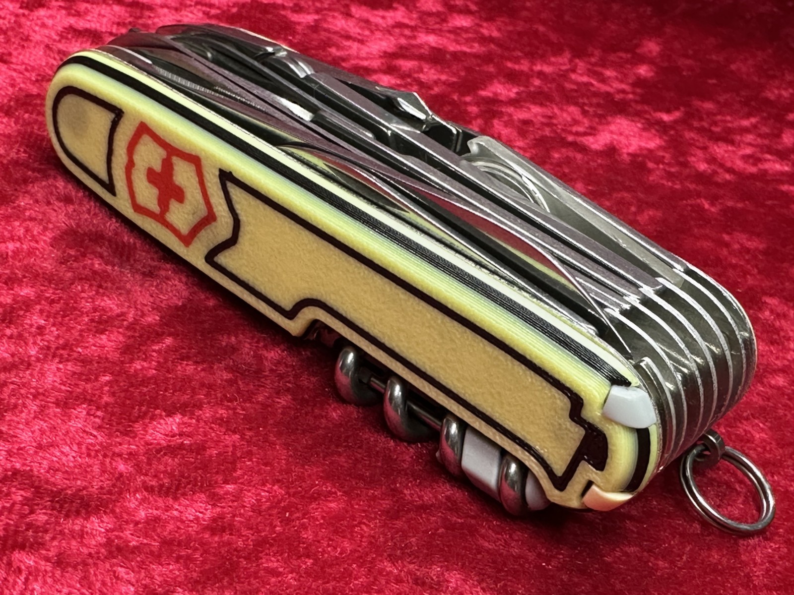 Victorinox SwissChamp Custom Glow In The Dark Scales Swiss Army Knife 91mm (691)