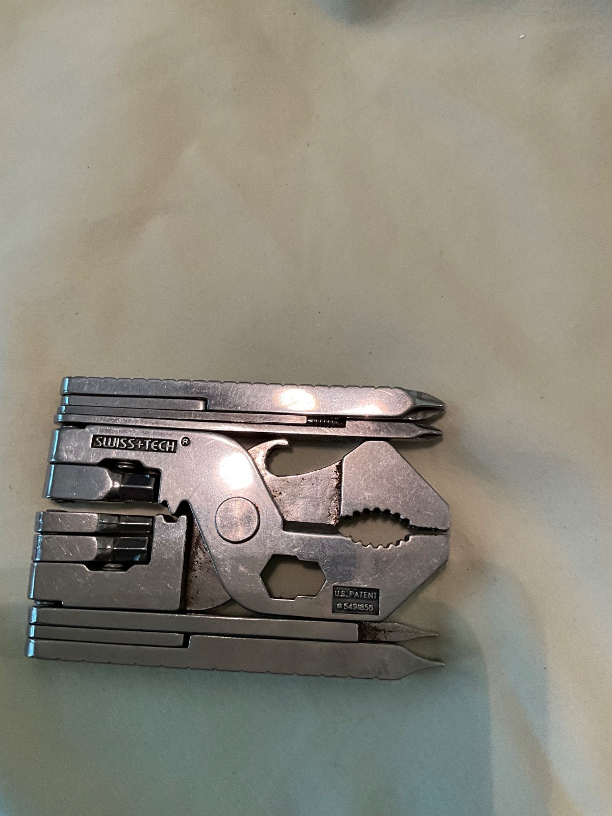 Swiss+Tech Micro Multi Tool – pliers, screwdrivers, more! Patent 5491856 EUC