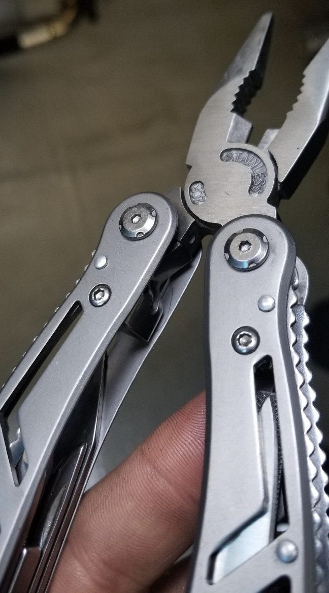 Multitool 24 In1 Mini Tools Knife Pliers +11 Bits Multi Tool All in One St.Steel