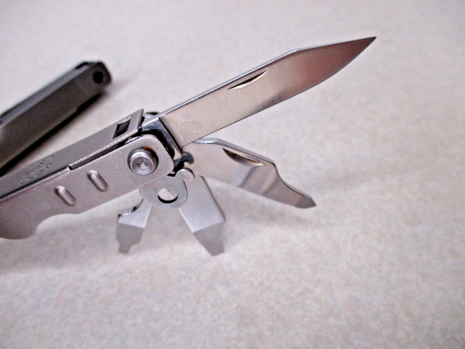 Vintage Schrade USA Tough Chip ST2 Folding Multi Tool Multitool Scissors Knife