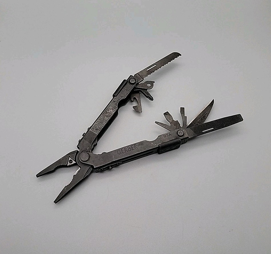 Gerber Multiplier MP600 Multi-Tool – Black – Needle Nose Carbide Cutter Pliers