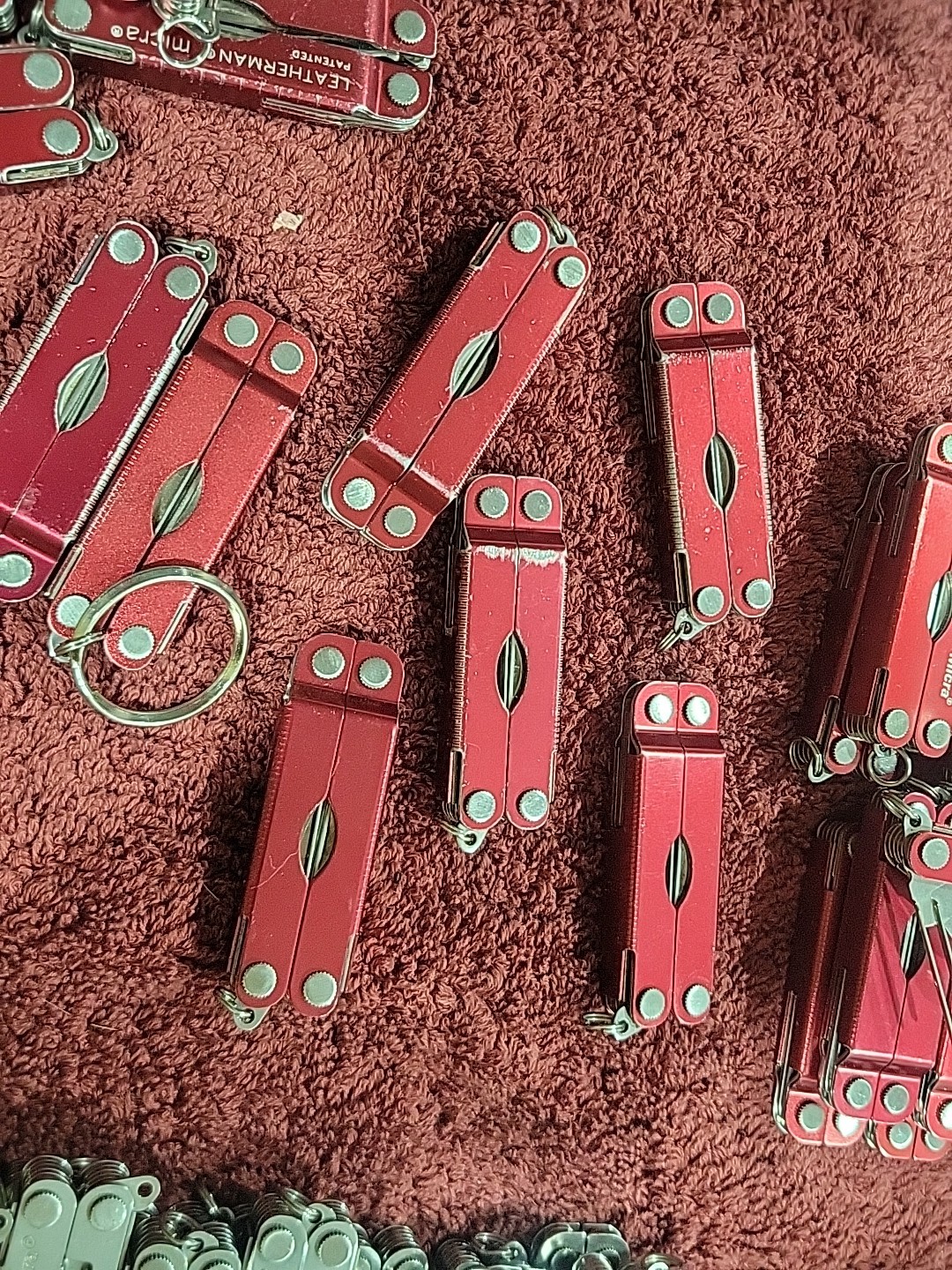 Leatherman Micra 10-in-1 Multi-Tool Keychain Carry Red