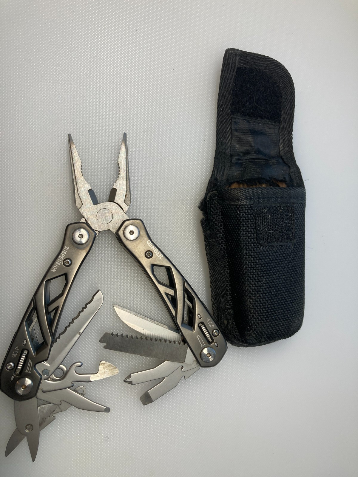 Gerber Suspension Stainless Steel Multi-Tool w/Sheath (E)