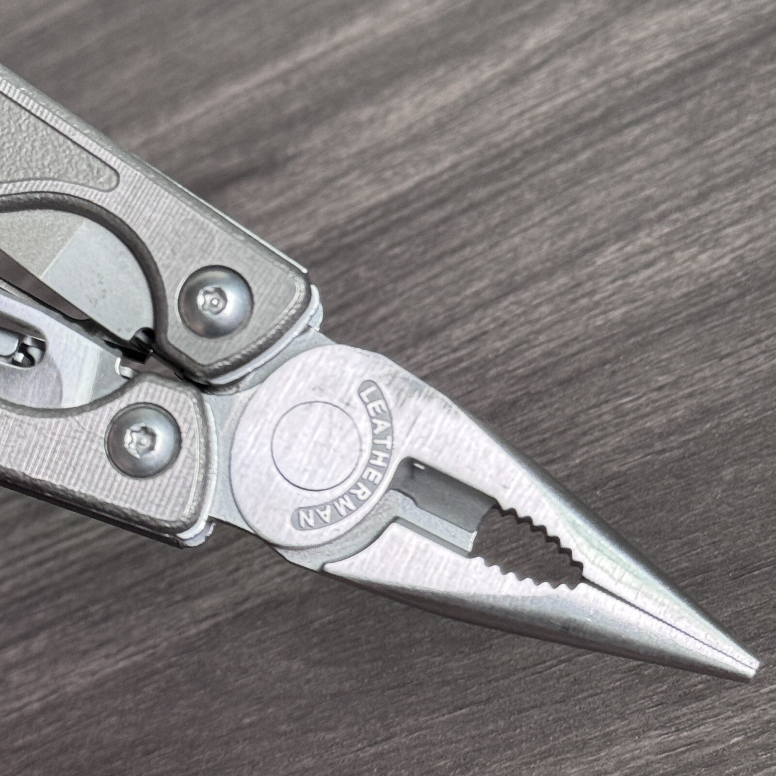 Leatherman Charge Ti Multitool early PAT PEND, early bits