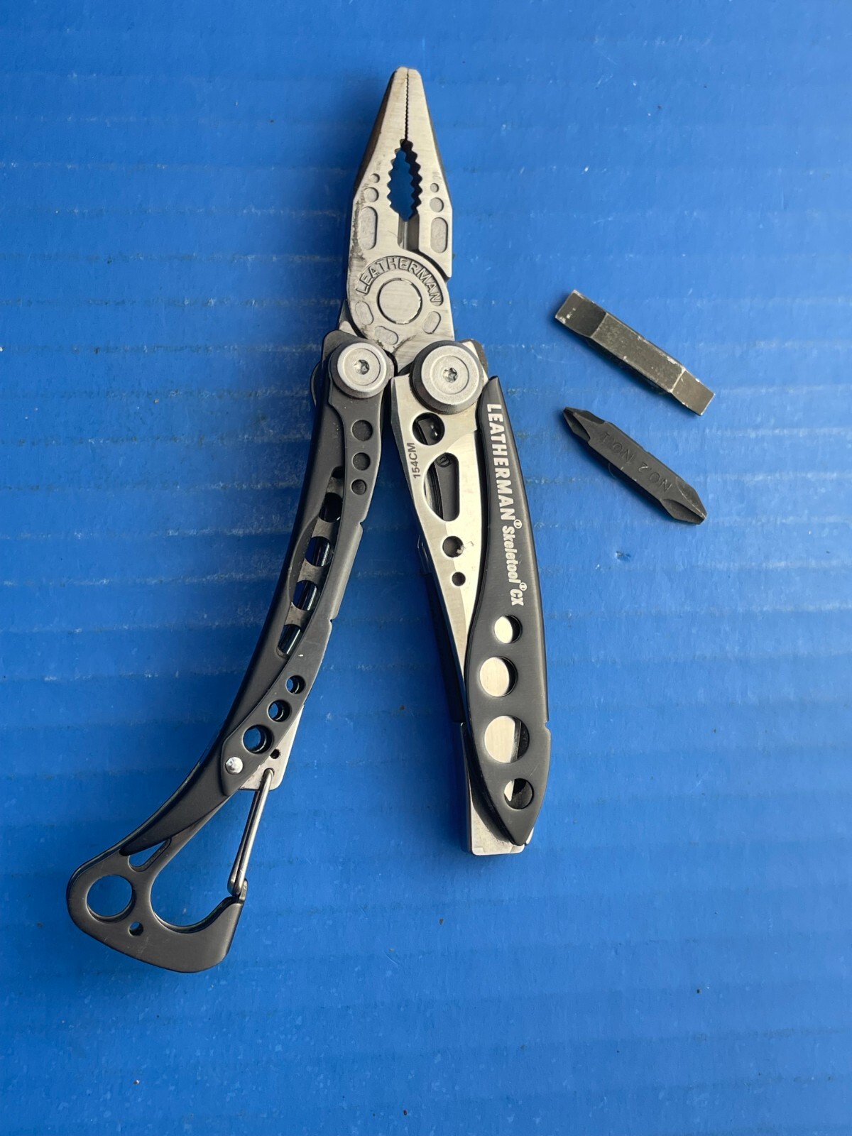 Leatherman Skeletool CX Multi-Tool Pliers Knife Bit Driver