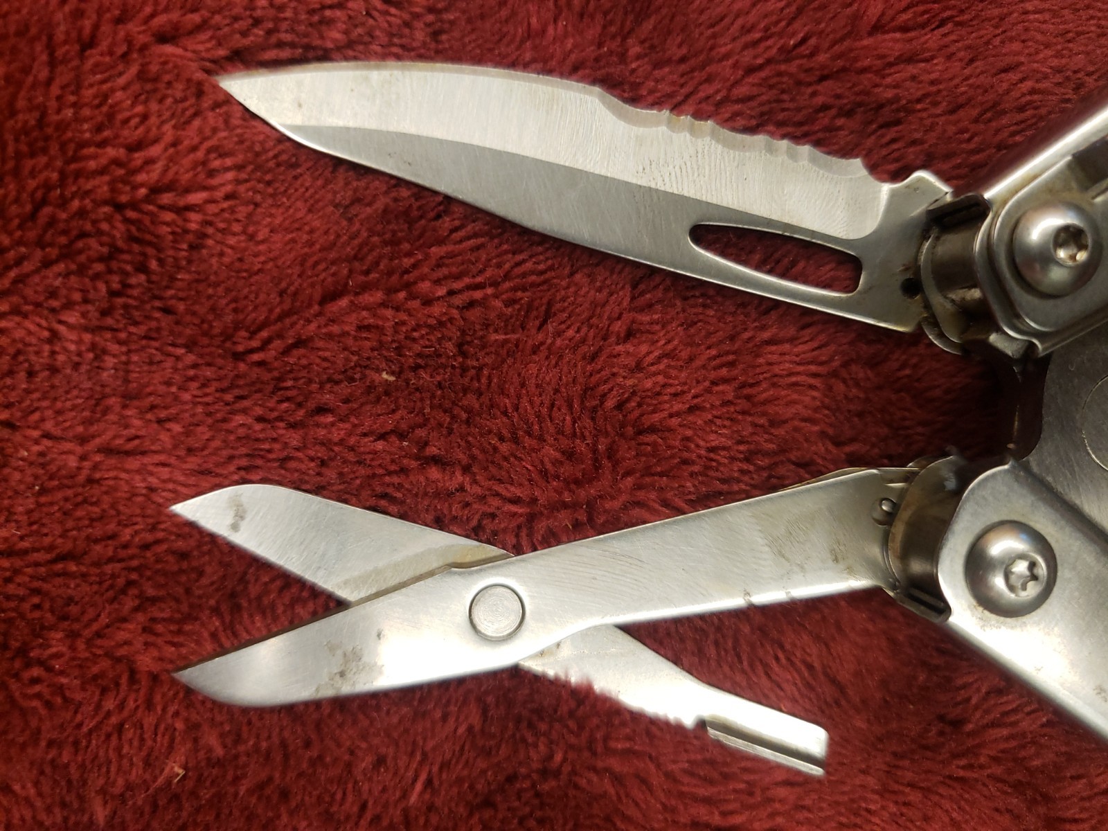 Leatherman Wingman Multi Tool 0717 Date Code