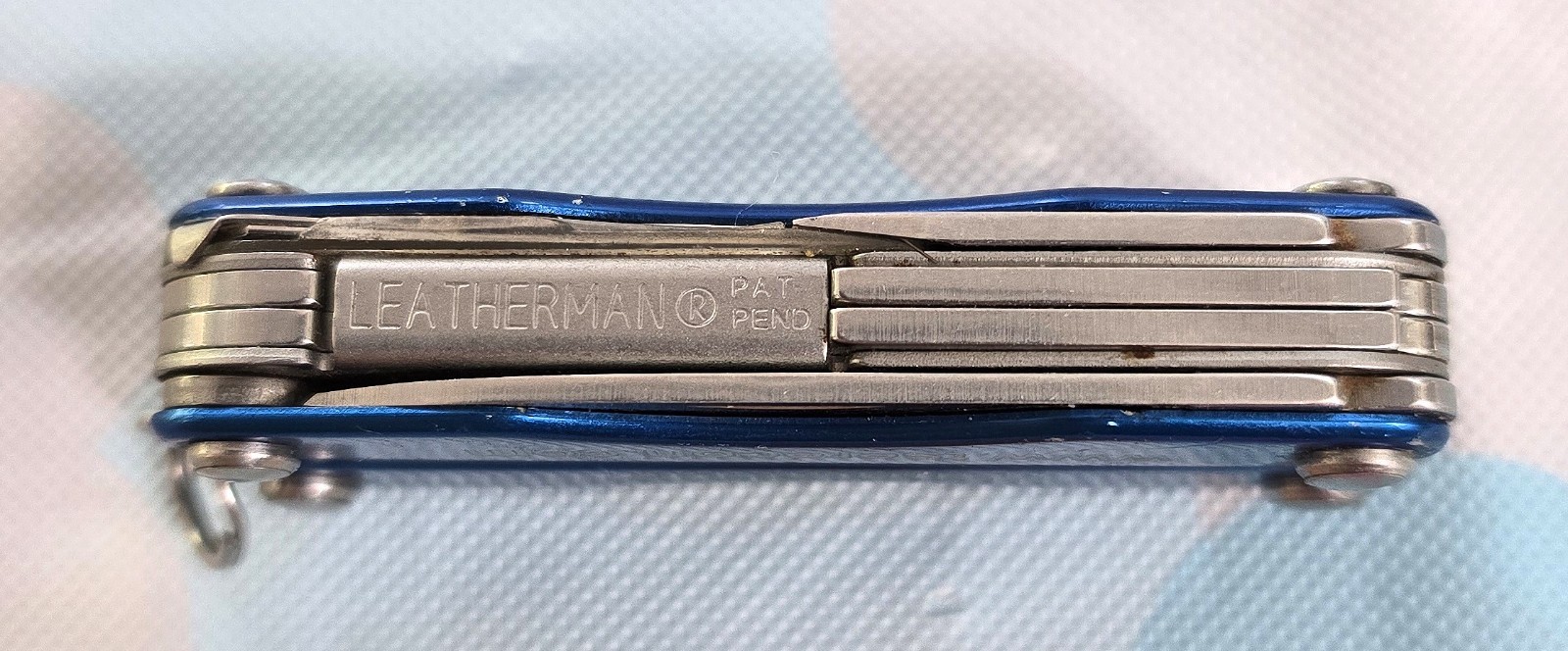 Leatherman Squirt E4 Multi-Tool w/Wire Strippers – Tactical Support Equipment