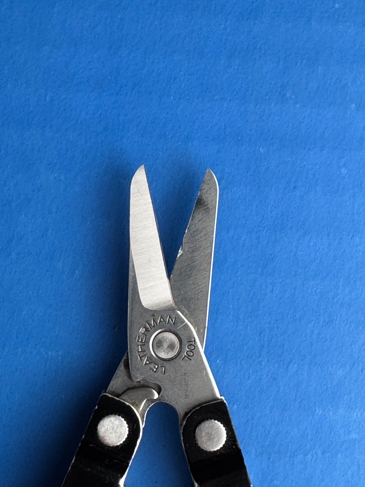 Leatherman Micra 10 in 1 Multitool Anodized Aluminum – Black