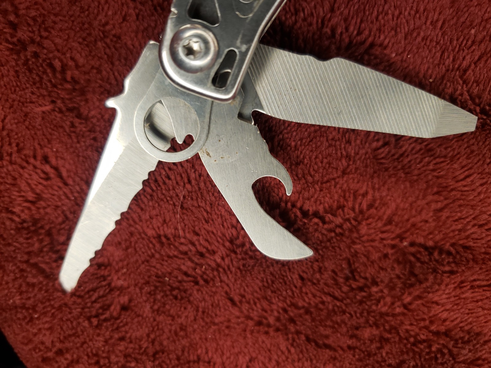 Leatherman Sidekick Multi Tool with Sheath 0516 Date code