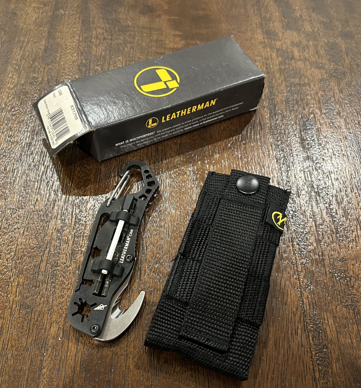 LEATHERMAN Cam Multi-Tool Black Nylon Molle Sheath Bow Hunting NEW IN BOX 831798