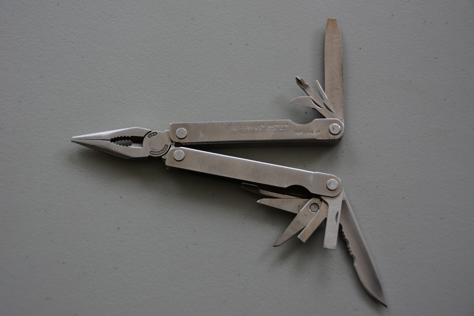 Vintage Original Leatherman Pocket Survival Tool PST ll Multi-Tool with Sheath