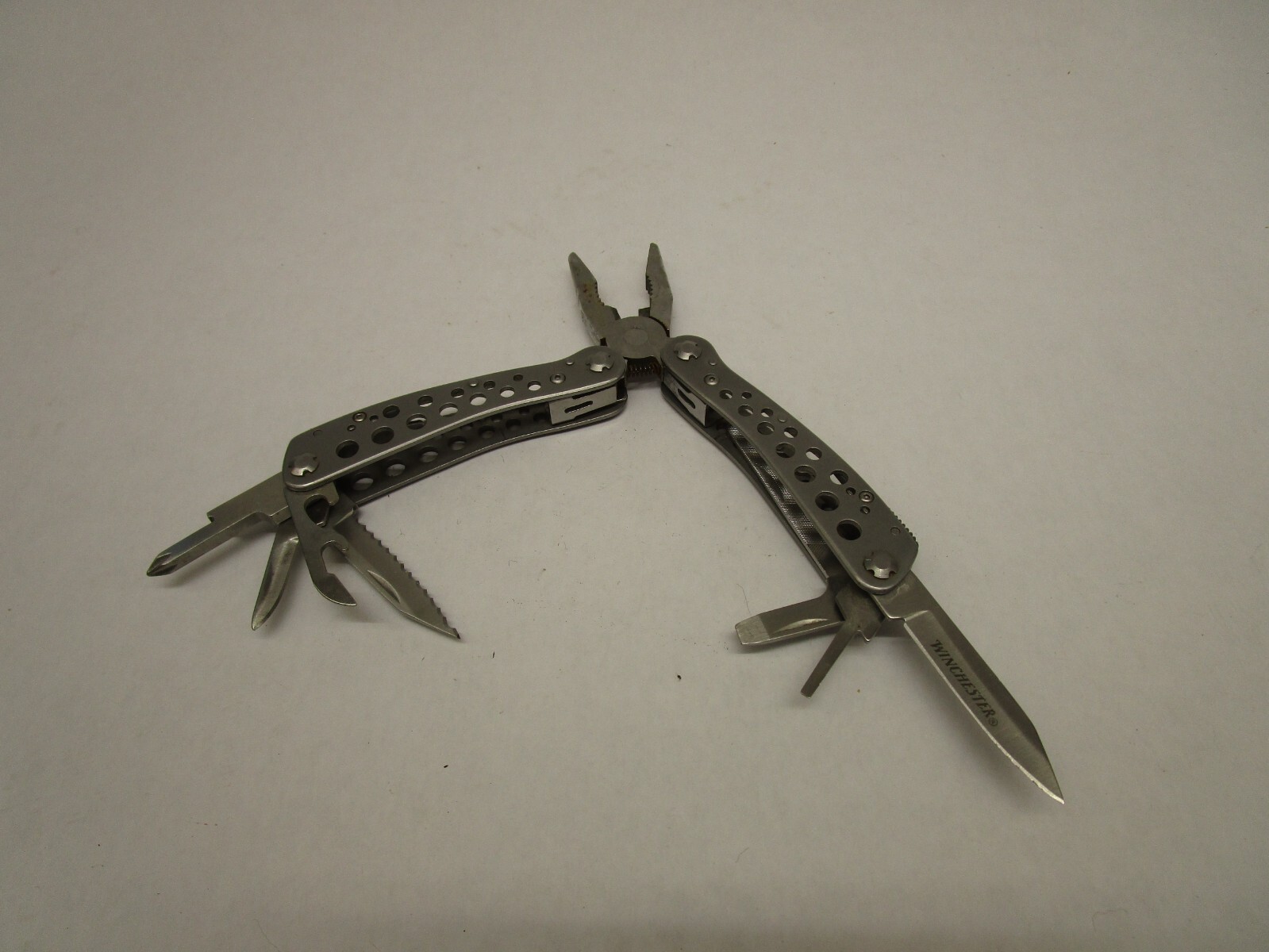 Winchester Multi-Tool w 10pc Bit Set & Belt Carry Sheath Case VGC