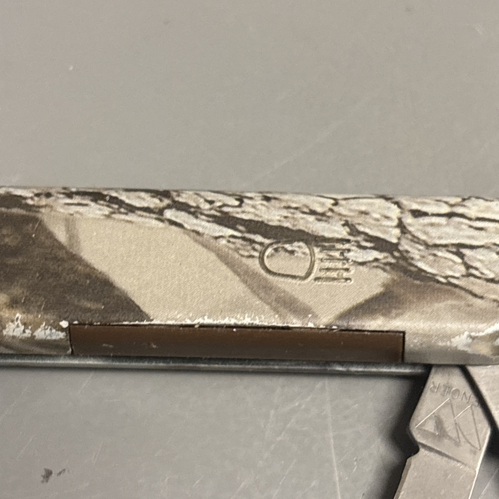 Wenger Esquire Microlite Timber Camo 65mm White LED – Very Unique!