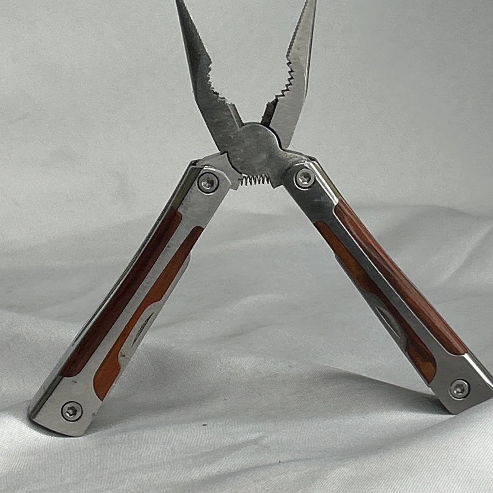 Winchester Trail Wood Stainless Steel 2CR Multi Tool 12 Tools Y2K Vintage Knife
