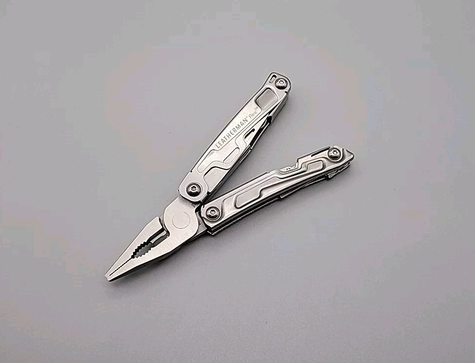 Leatherman Rev Multi-Tool – Pliers, Knife, Screwdrivers, Can Opener, File